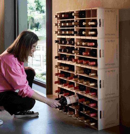 Presentamos una nueva caja vinoteca que destaca por su elegancia, funcionalidad y sostenibilidad